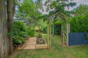 Photo 16- click for photo gallery